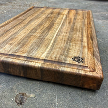 Load image into Gallery viewer, Cutting Board - Figured Maple
