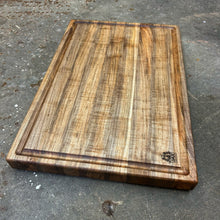 Load image into Gallery viewer, Cutting Board - Figured Maple