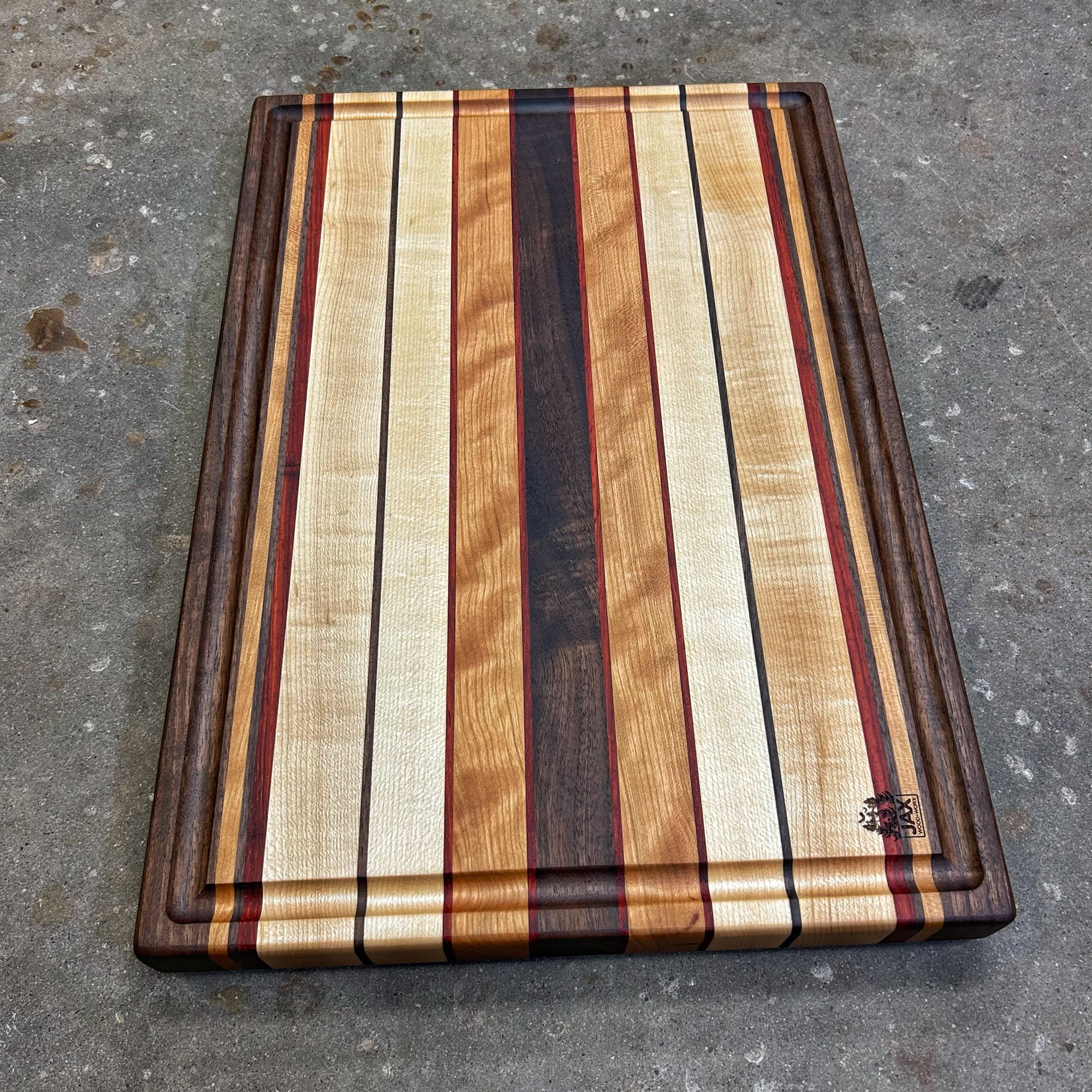 Cutting Board - Walnut, Cherry, Padauk, Maple, Walnut – jaxwoodworx