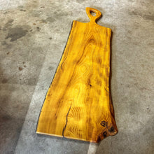 Load image into Gallery viewer, Charcuterie Board - Osage orange
