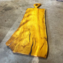 Load image into Gallery viewer, Charcuterie Board - Osage orange
